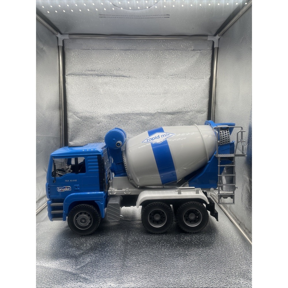 Bruder MAN TGA Cement Mixer